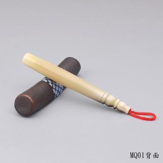 袖珍赤牛角胎毛筆一支