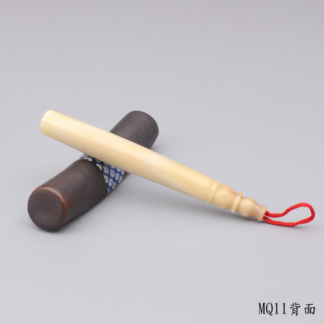 袖珍赤牛角胎毛筆一支
