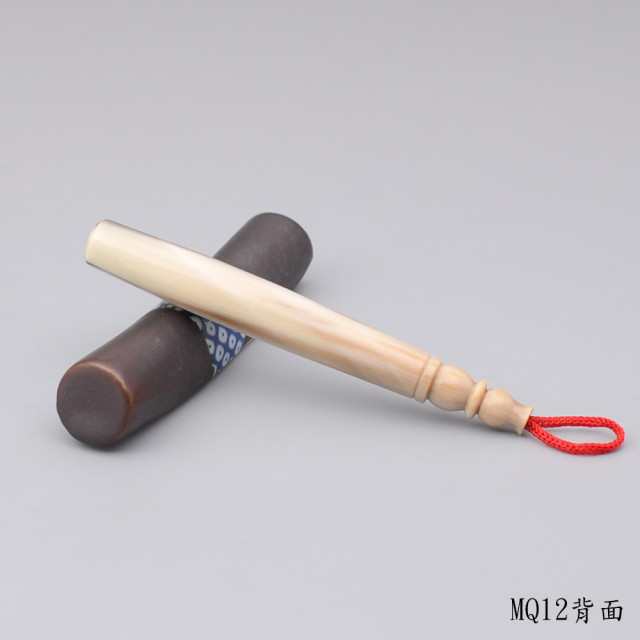 袖珍赤牛角胎毛筆一支