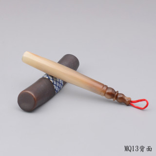 袖珍赤牛角胎毛筆一支
