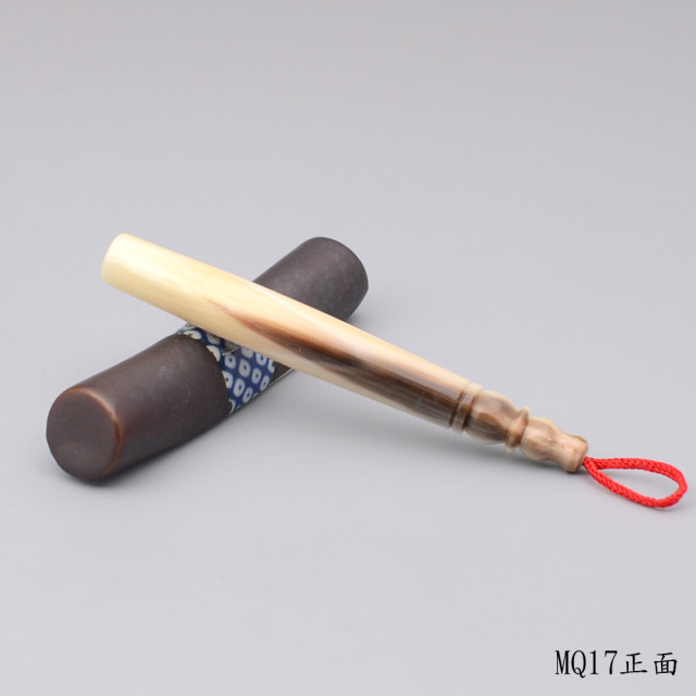 袖珍赤牛角胎毛筆一支