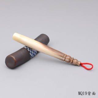 袖珍赤牛角胎毛筆一支