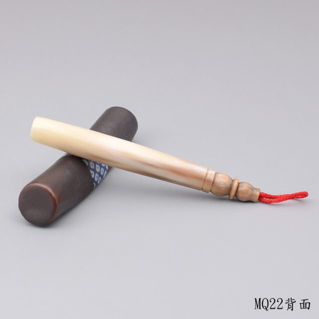 袖珍赤牛角胎毛筆一支