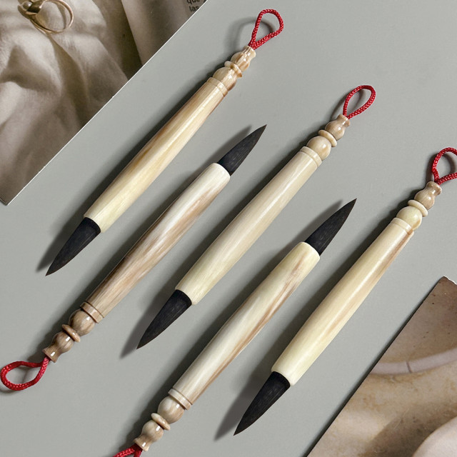 袖珍極品牛角胎毛筆一支